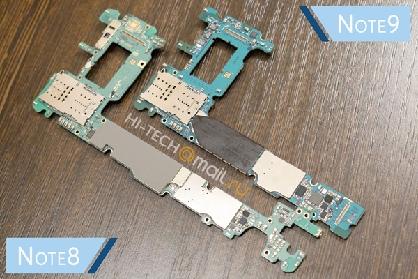 갤럭시노트9과 갤럭시노트8의 기판 설계 변화모습(사진=하이테크앳메일닷러시아)