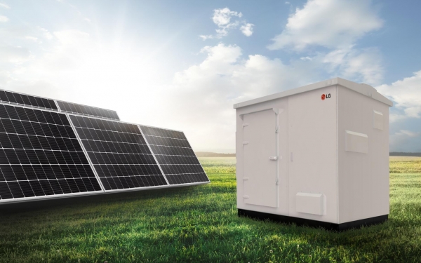 LG전자 100kW급 태양광 발전용 올인원 ESS 제품