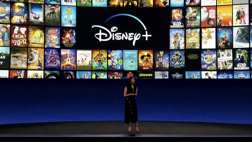 디즈니는 11일(현지시간) 미국 캘리포니아 버뱅크 본사에서 투자자의 날 행사를 열고 11월 12일부터 동영상 스트리밍 서비스 ‘디즈니플러스(+)’를 시작한다고 발표했다.