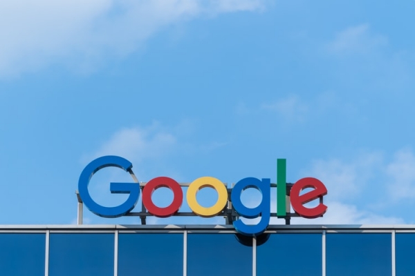 미국 구글이 ‘쿠키’의 인터넷 검색 데이터를 외부 광고사에 제공하는 일을 2022년까지 단계적으로 중단한다고 발표했다. 사진=언스플래시